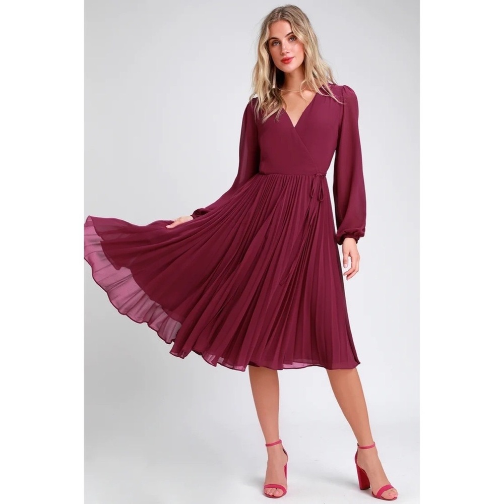 Lulus NWT Size Large First Impression Dress Long Sleeve Midi Wrap